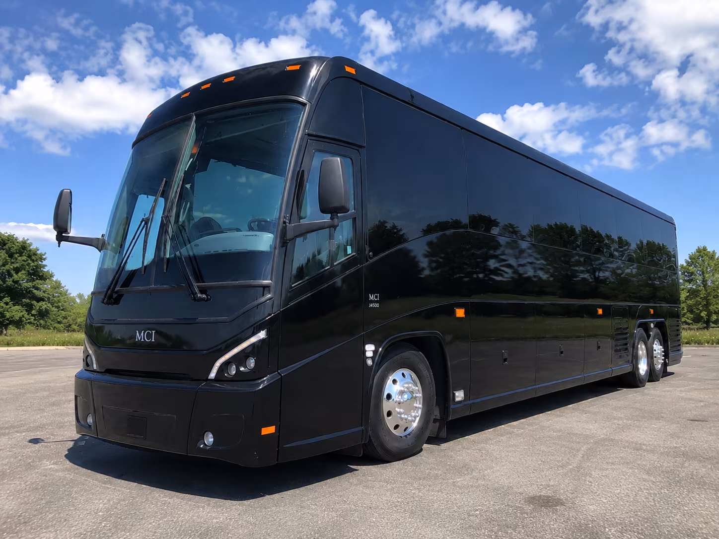 long distance charter buses for razorbacks away games and tournament travel